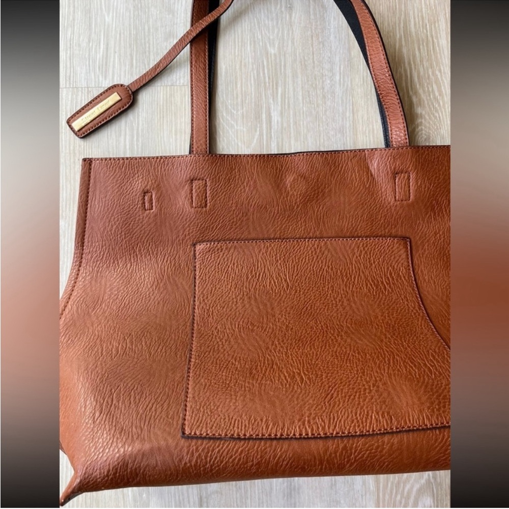 Street Level vegan tote, excellent condition, originally came from Nordstrom.